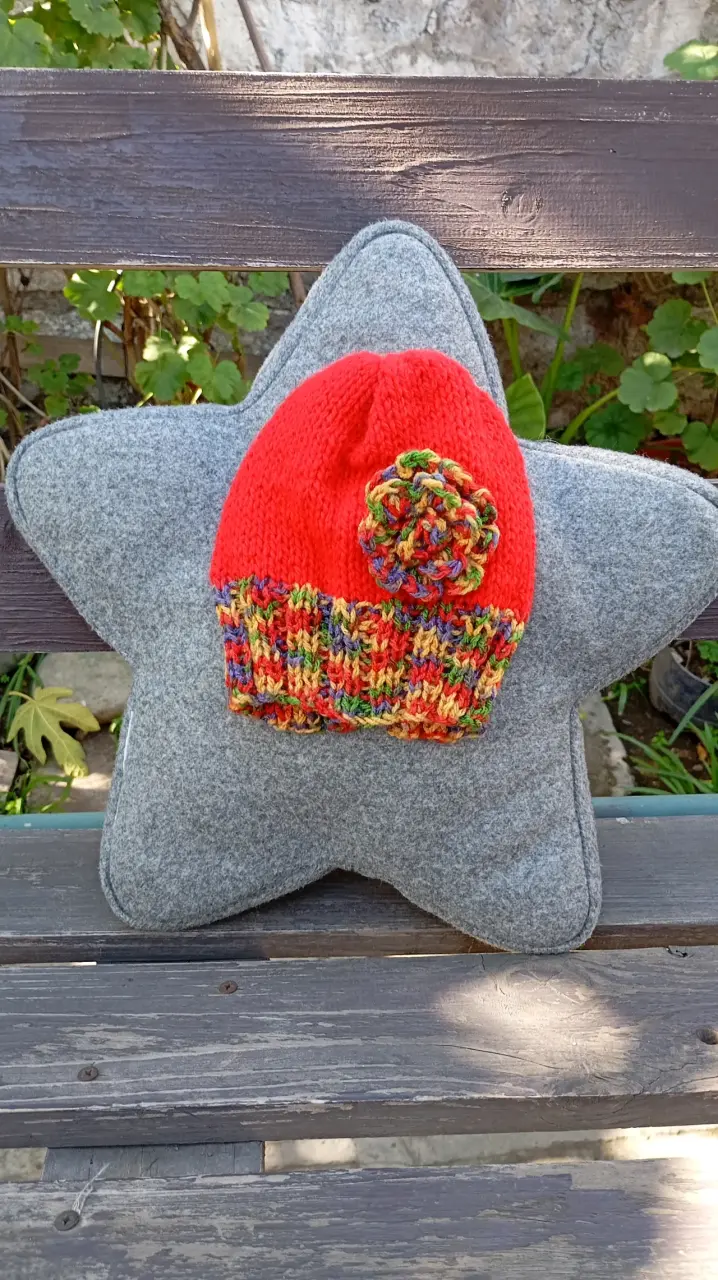 Gorros tejidos para bebé en varios colores - 4