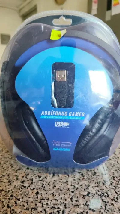 Audífonos gamer con micrófono retro iluminado - miniatura 3