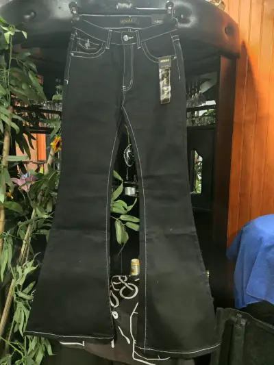 Jeans acampanados negros Menina - miniatura 3