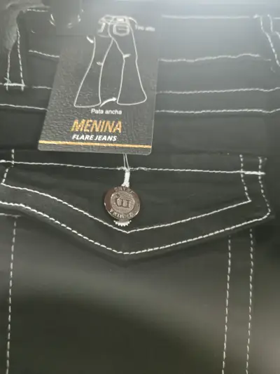 Jeans acampanados negros Menina - miniatura 4