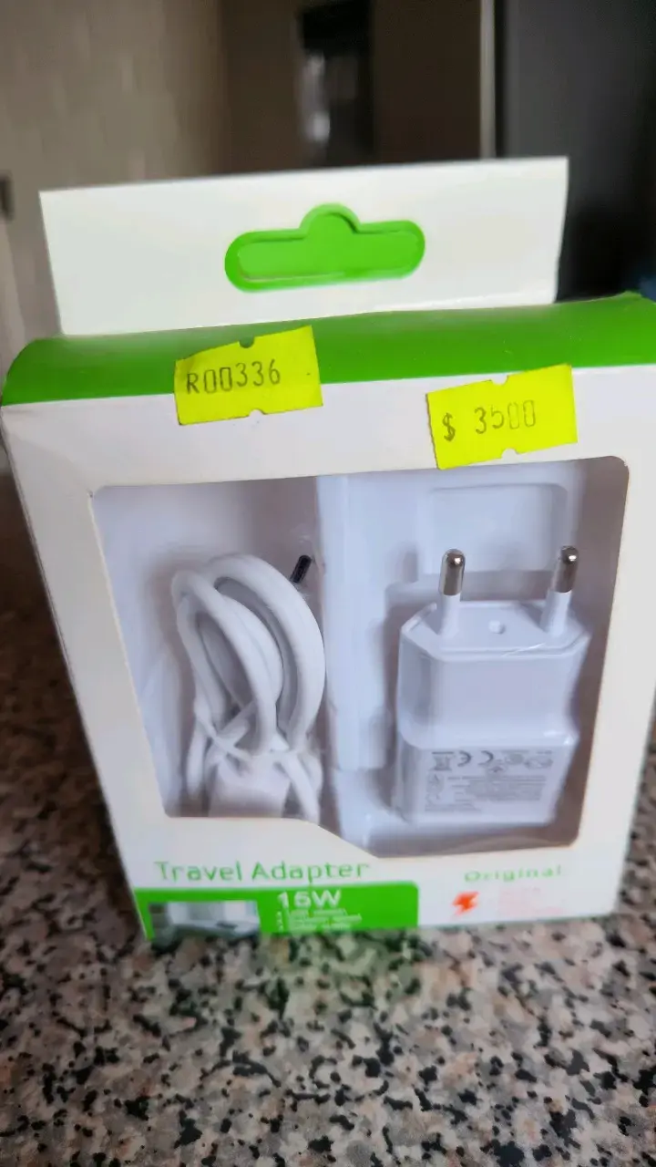 Adaptador de Viaje 15W Carga Rápida - 2