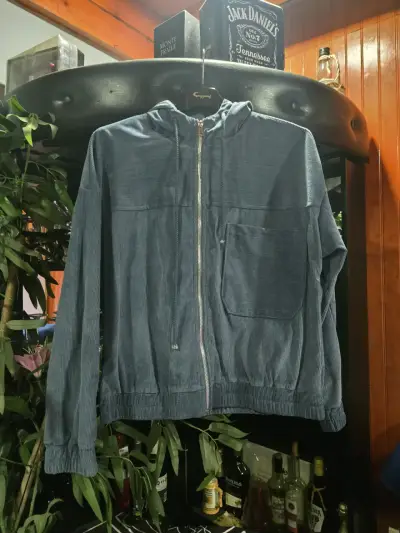 Chaqueta de pana azul con capucha para mujer - miniatura 1