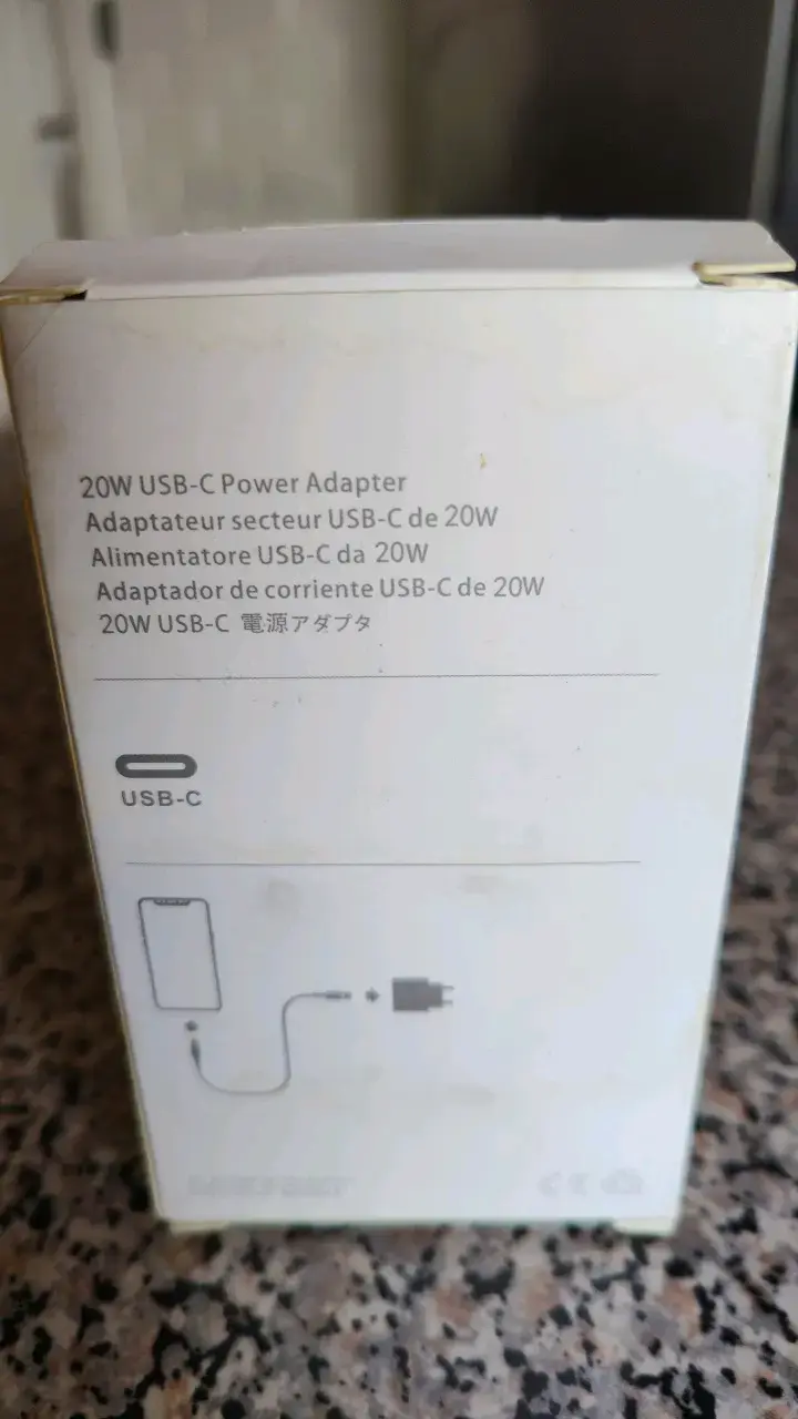 Adaptador de Corriente USB-C 20W - 2