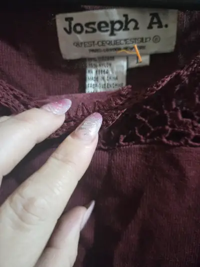 Blusa burdeos con encaje Joseph A. - miniatura 2