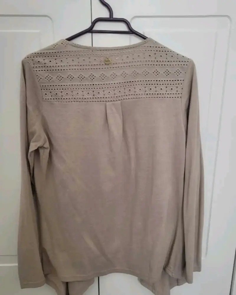 Cardigan beige de mujer Regatta con encaje - 4