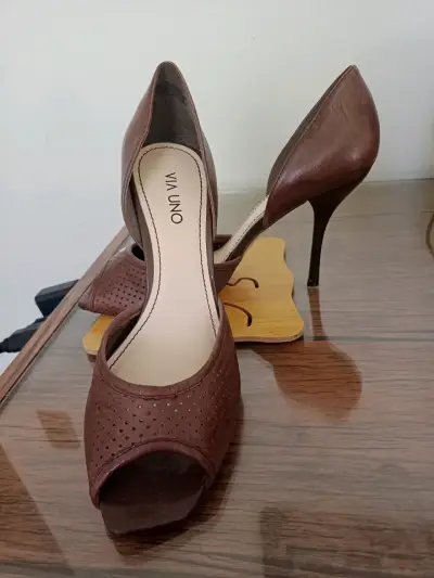 Zapatos de tacón alto Via Uno marrones - miniatura 1