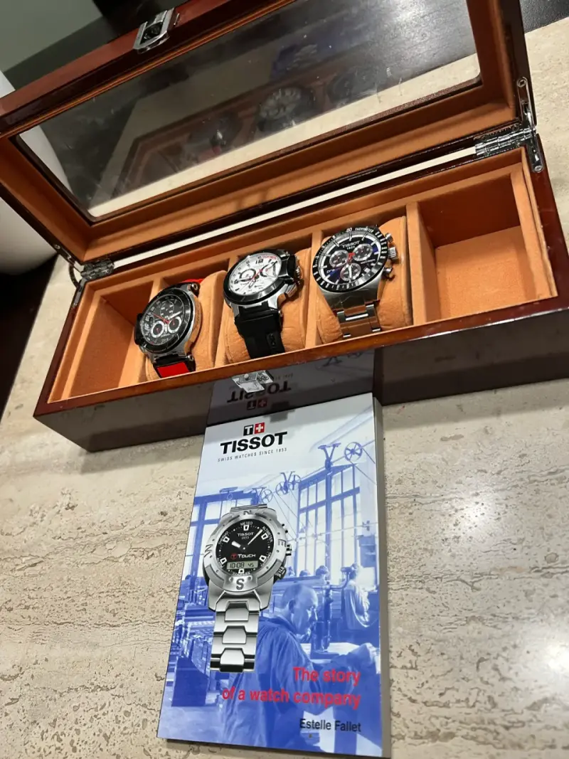 Set de Relojes Tissot en Caja de Madera - 2