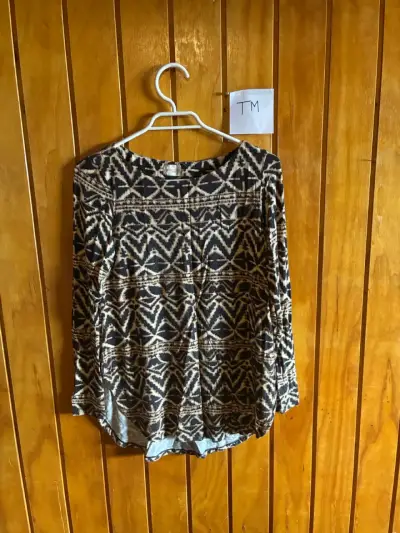 Polera manga larga talla M marca umbrale - miniatura 1