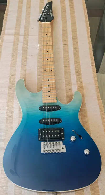 Guitarra eléctrica Freeman azul degradado - miniatura 2