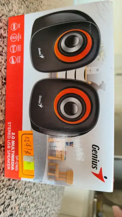Parlantes USB Genius SP-Q160 6W - miniatura 1