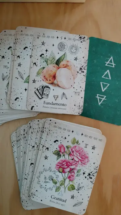 Oráculo de la Bruja Verde con libro y cartas - miniatura 3