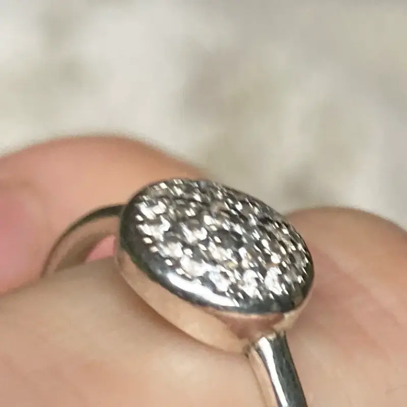 Anillo de plata con incrustaciones brillantes - 2