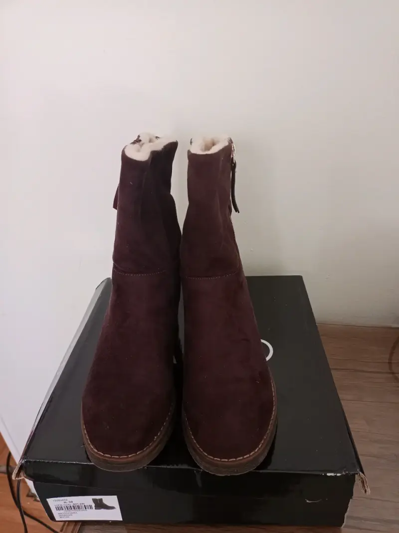 Botas de gamuza marrón con forro interior - 3