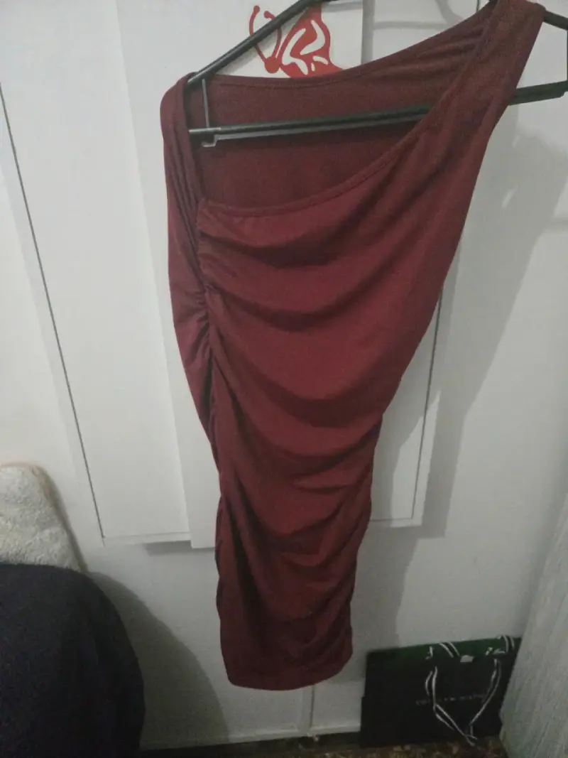 Vestido rojo un hombro Shein elegante - 4