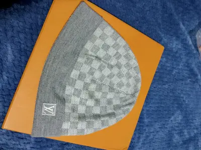 Gorro Luis Vuitton - miniatura 1
