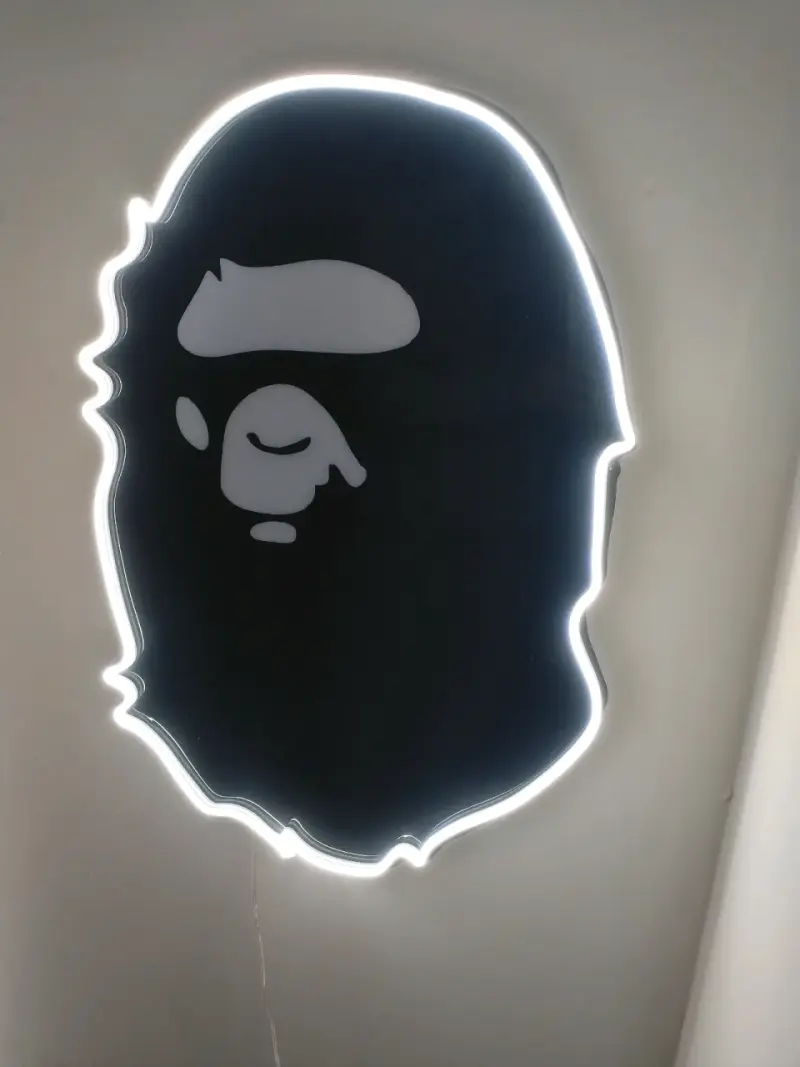 Decoración de pared con personajes animados - 6