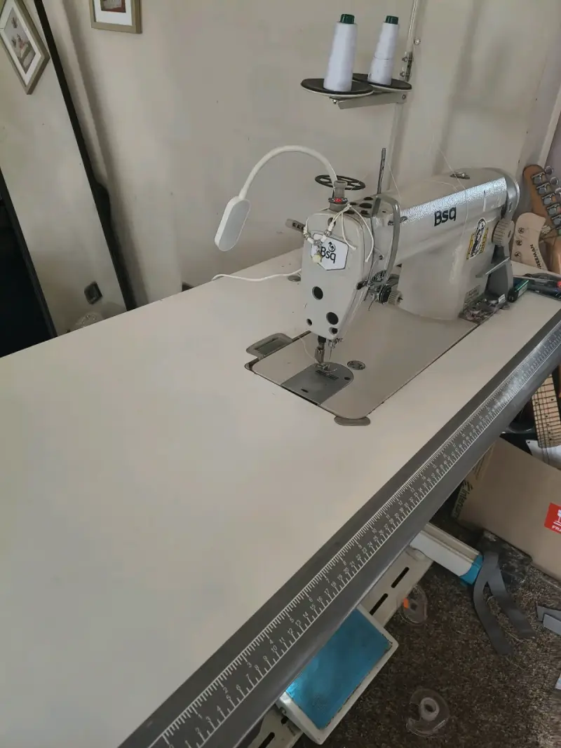 Máquina de Coser Industrial BSQ con Mesa - 3