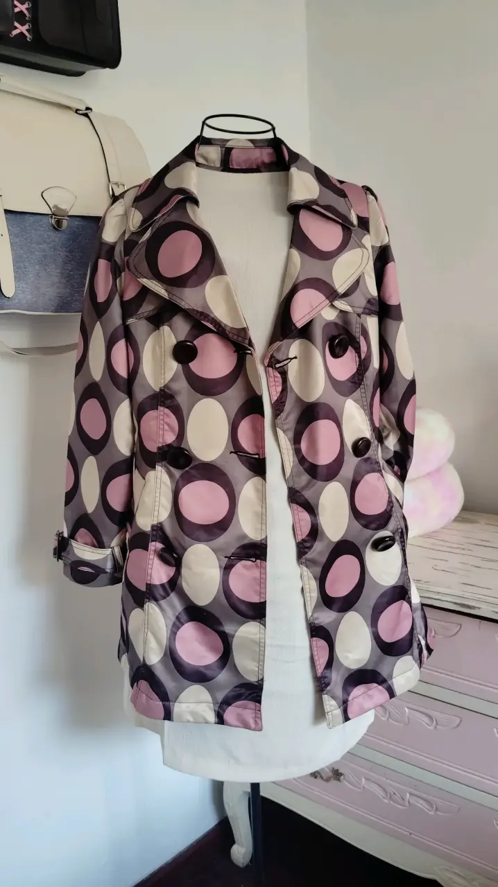 Abrigo de mujer con diseño de círculos - 3