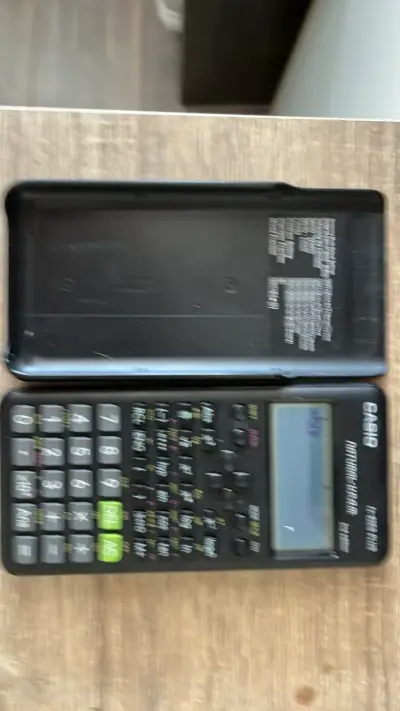 Calculadora científica Casio FX-82MS con tapa - miniatura 1