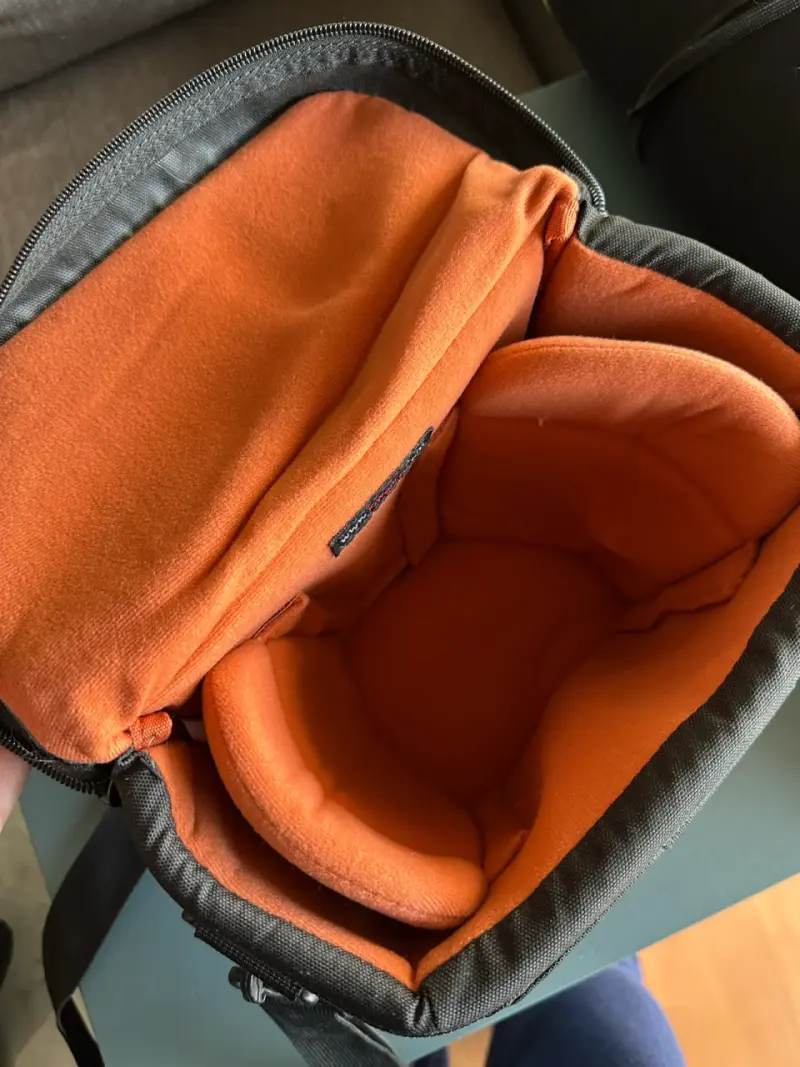 Bolso para cámara Lowepro interior acolchado - 3
