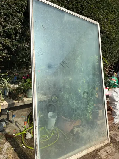 Ventana de aluminio y vidrio. 1.47 x 2.31 c/ hoja - miniatura 1
