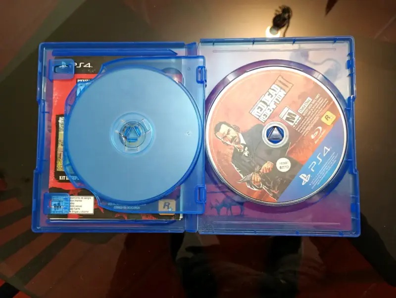 Red Dead Redemption II PS4, USADO en buen estado - 3