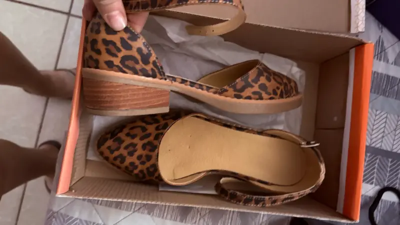 Zapatos de tacón bajo con estampado animal print - 2