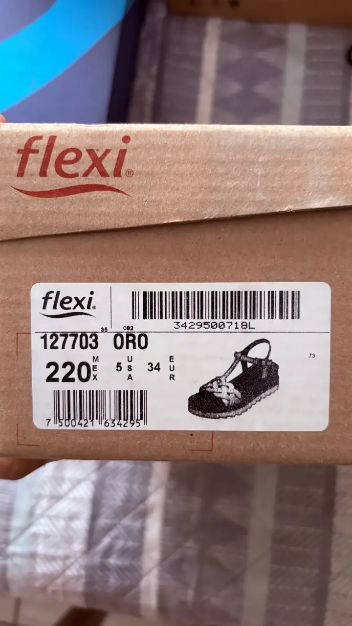 Sandalias Flexi doradas con plataforma - 4