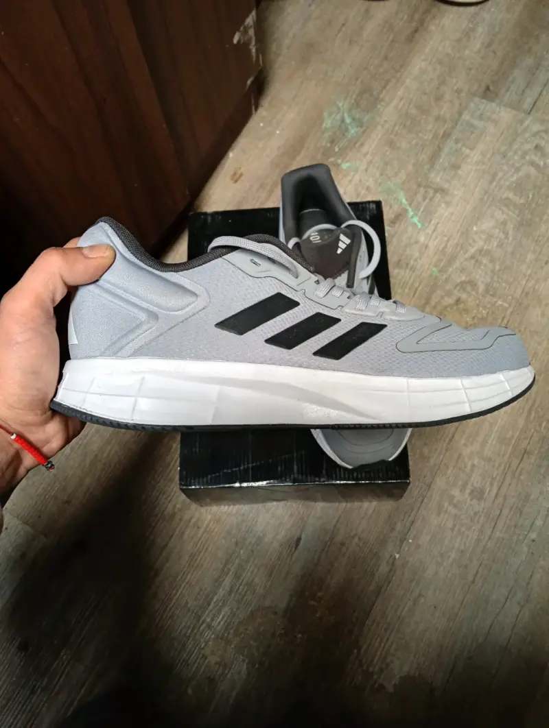 Zapatillas deportivas grises Adidas para hombre - 2