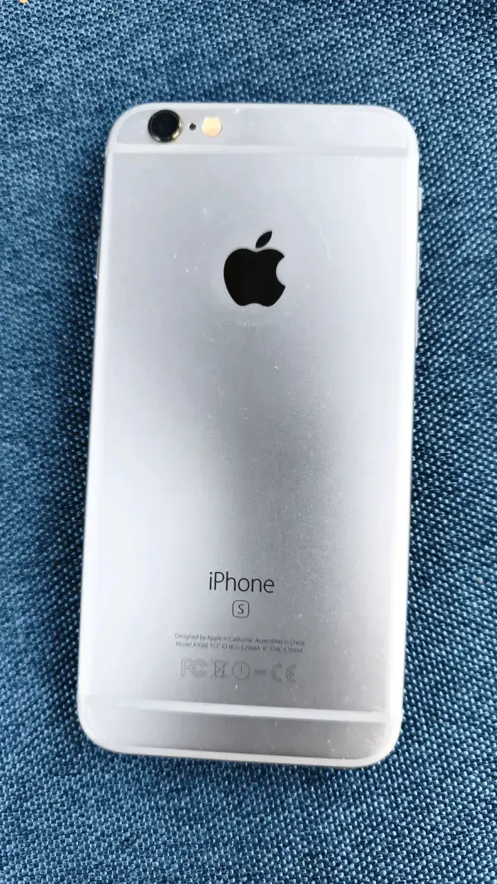 iPhone 6s en buen estado con iOS 15.8.8 - 2