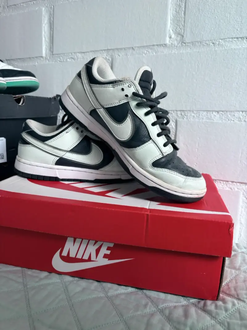 Zapatillas Nike Dunk Low celeste y Negro
