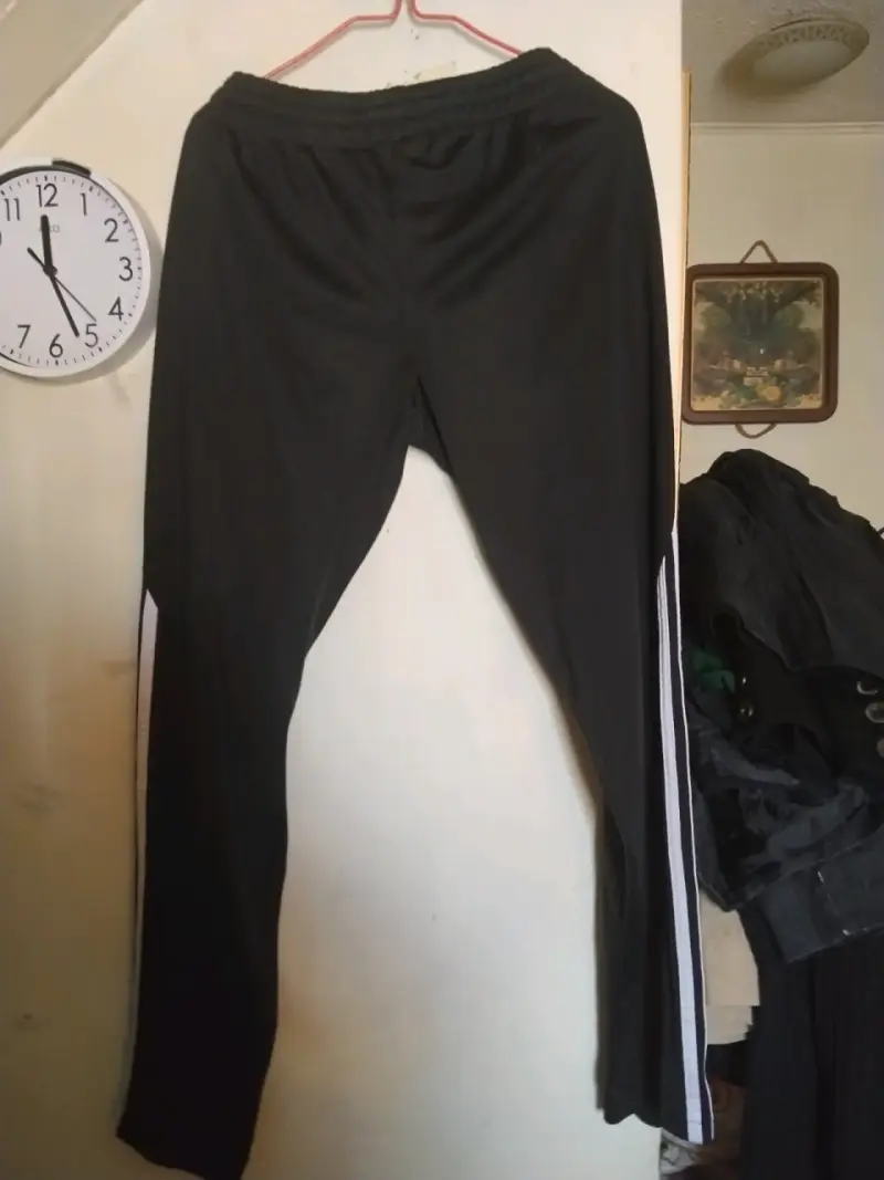 Pantalones deportivos negros Adidas talla L - 3