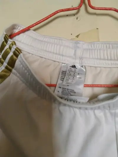 Shorts deportivos blancos Adidas Real Madrid - miniatura 1