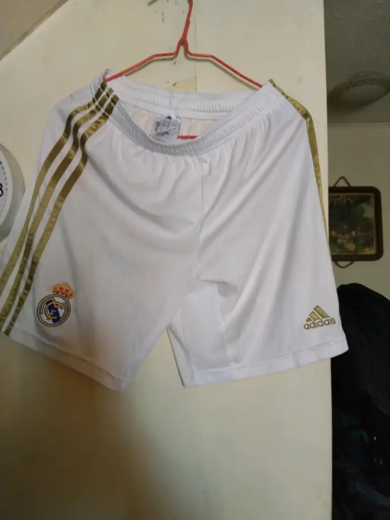 Shorts deportivos blancos Adidas Real Madrid - 2