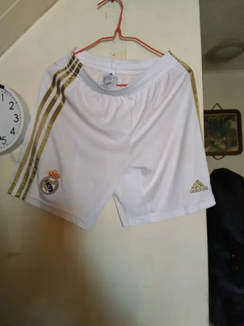 Shorts deportivos blancos Adidas Real Madrid - 3