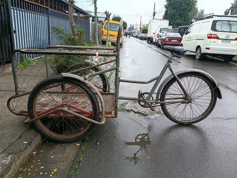 Bicicleta triciclo de carga vintage - 4