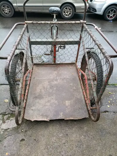 Bicicleta triciclo de carga vintage - miniatura 5