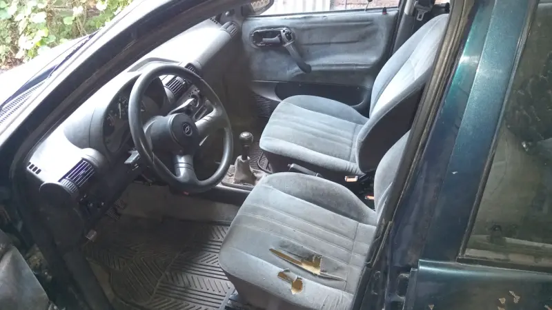Auto Chevrolet Corsa usado en buen estado - 5