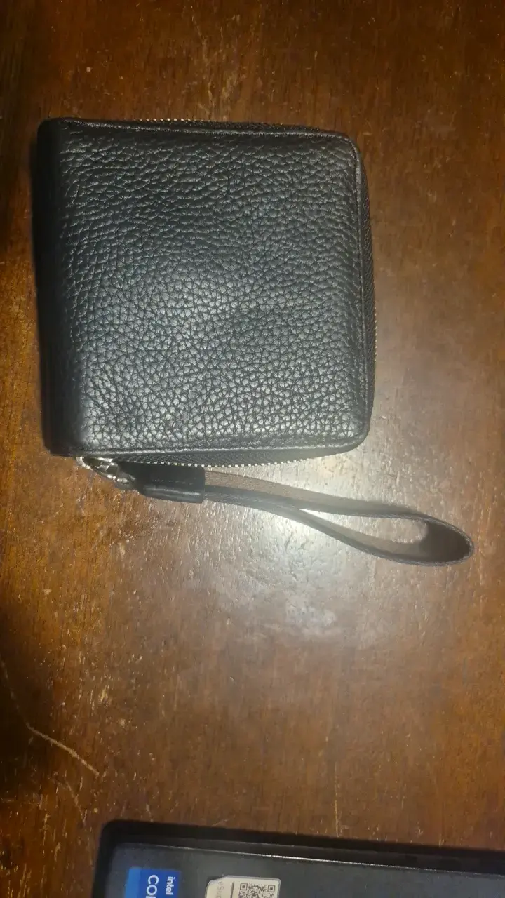 Billetera de cuero negra con correa Prüne de Cuero - 2
