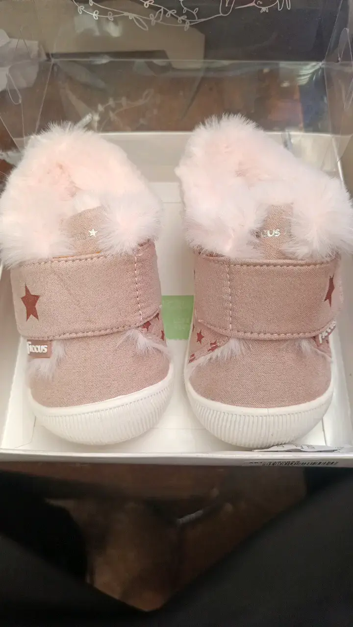 Zapatos preandantes rosados Ficcus con estrellas - 1