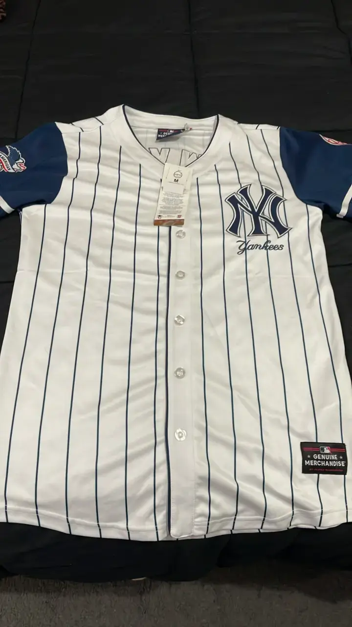 Camiseta de béisbol Yankees  NY blanca con rayas