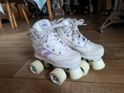 Patines de Cuatro Ruedas Blancos para Niños - miniatura 1