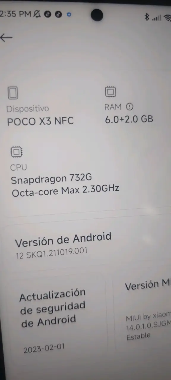 Smartphone POCO con Android en buen estado - 3