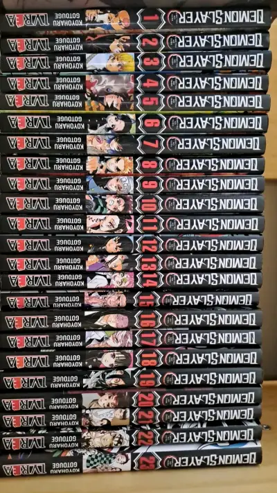 Colección completa de mangas Demon Slayer - miniatura 1