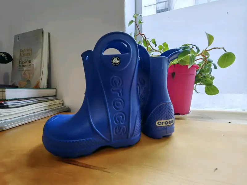 Botas de lluvia Crocs azules para niños - 5