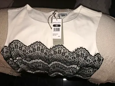 Vestido Apology blanco y negro con encaje - miniatura 1