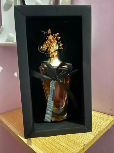 Perfume Lattafa Maahir con diseño exclusivo - miniatura 2