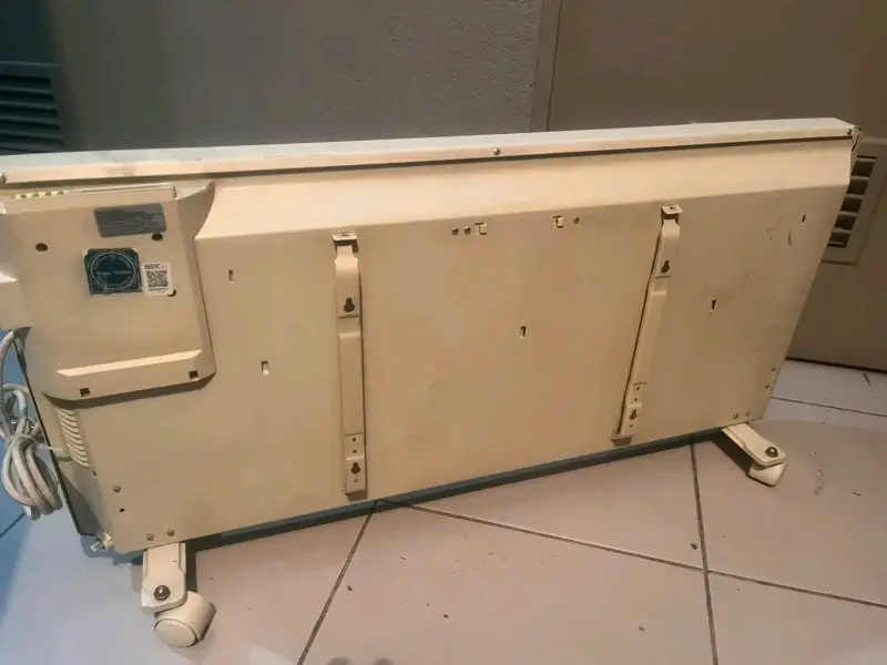 Calefactor Eléctrico Ursus Trotter ME-200D 2000W - 3