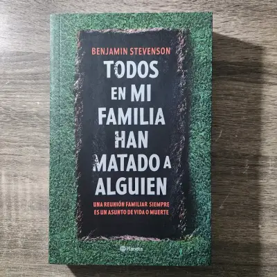 Libro  'Todos en mi familia han matado a alguien' - miniatura 1