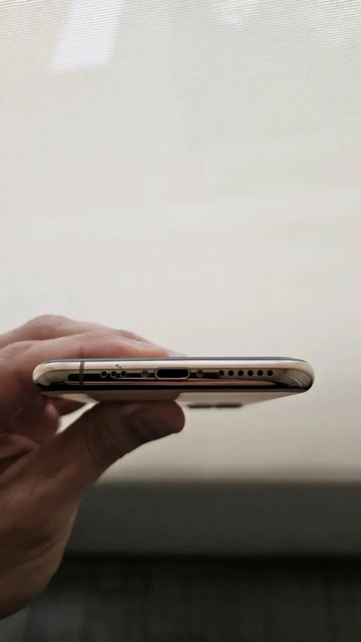 iPhone 11 Pro 64 Gb en buen estado - 6